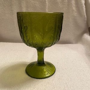 VINTAGE EMBOSSED OAK LEAF GREEN GLASS PEDESTAL GOBLET